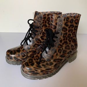 Madden Girl Leopard Rain Boots Size 6